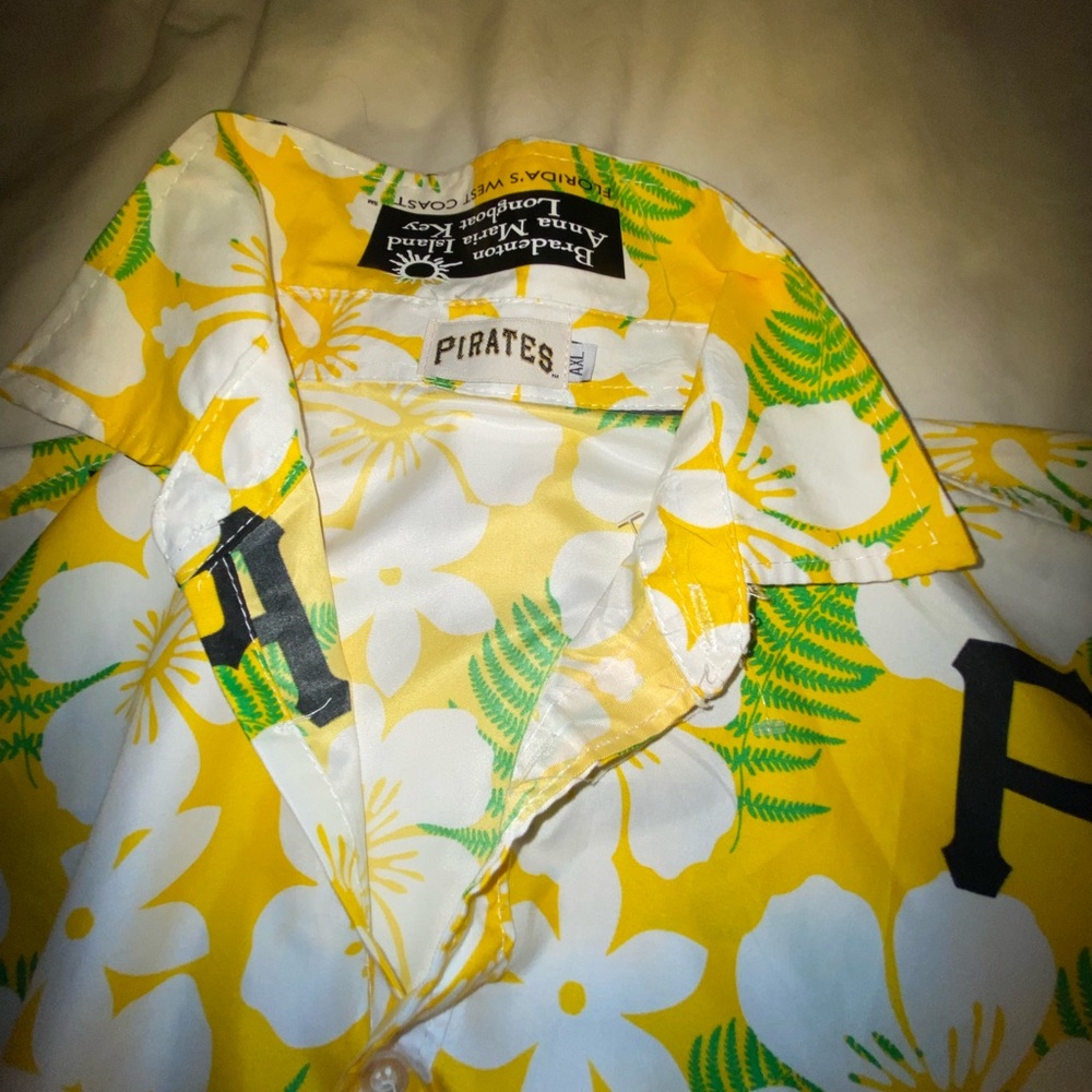 Pirates Yellow Floral Hawaiian Shirt XL